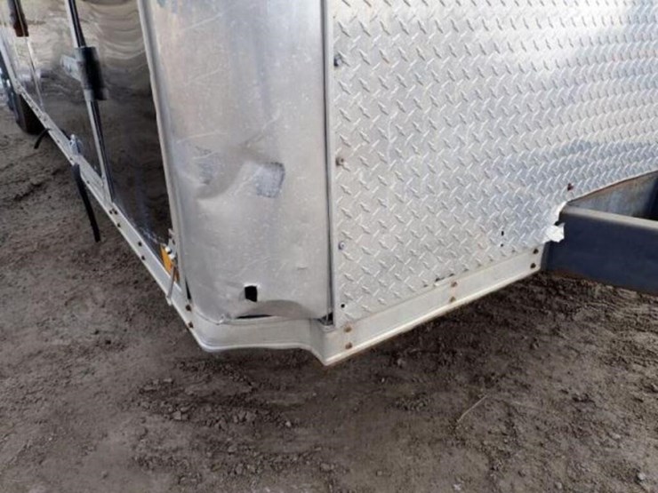 2015-discovery-24-ft-t/a-enclosed-trailer-1d9r1202-image-37