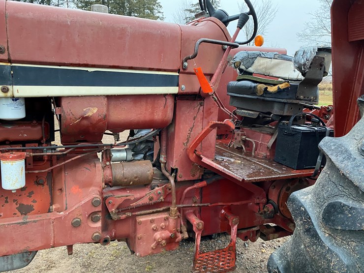 1976-international-686-image-18