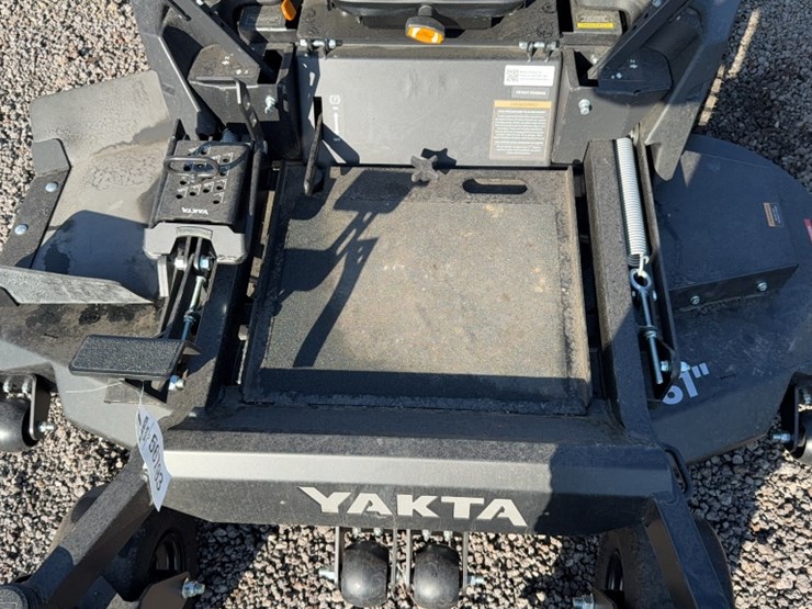 #4055-•-yakta-yxr-320-zero-turn-mower-image-5
