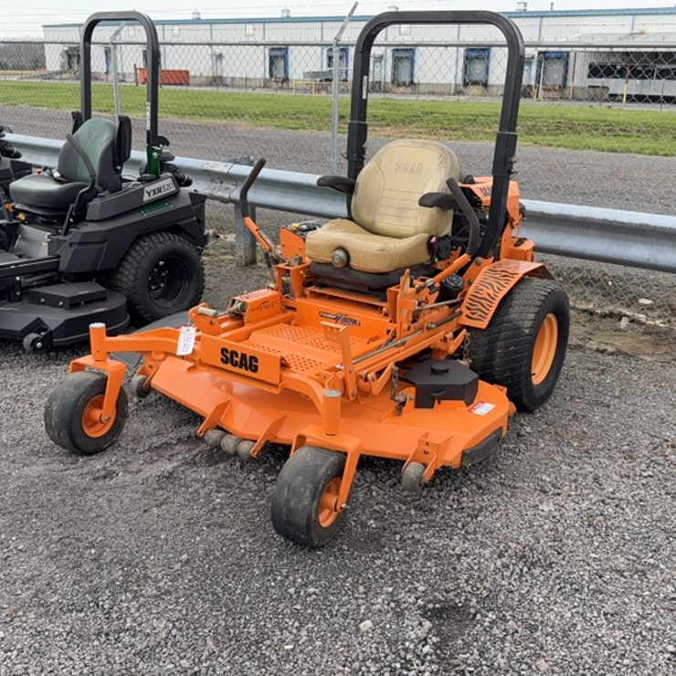 #4024 • SCAG TURF TIGER II