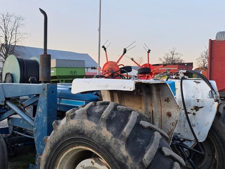 1984-ford-4610-image-19