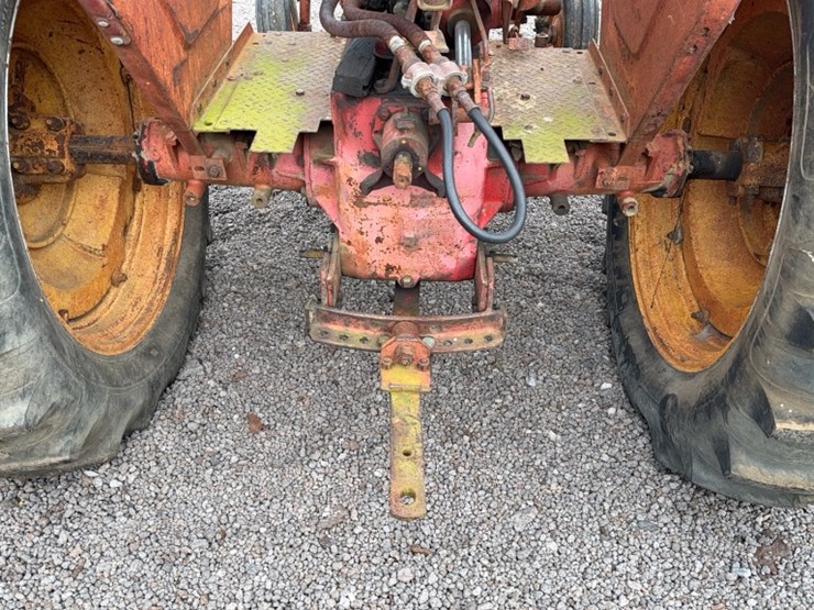 massey-ferguson-44-image-12