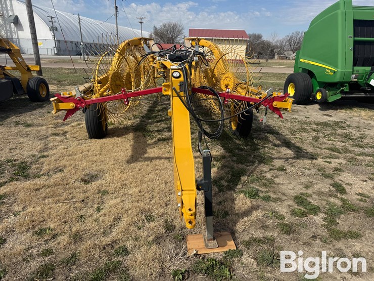 2021-vermeer-vr1428-image-2