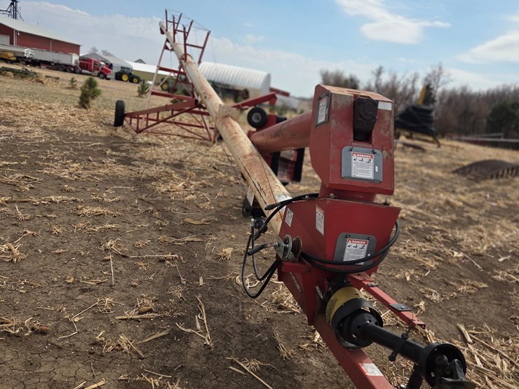 feterl-auger-image-3