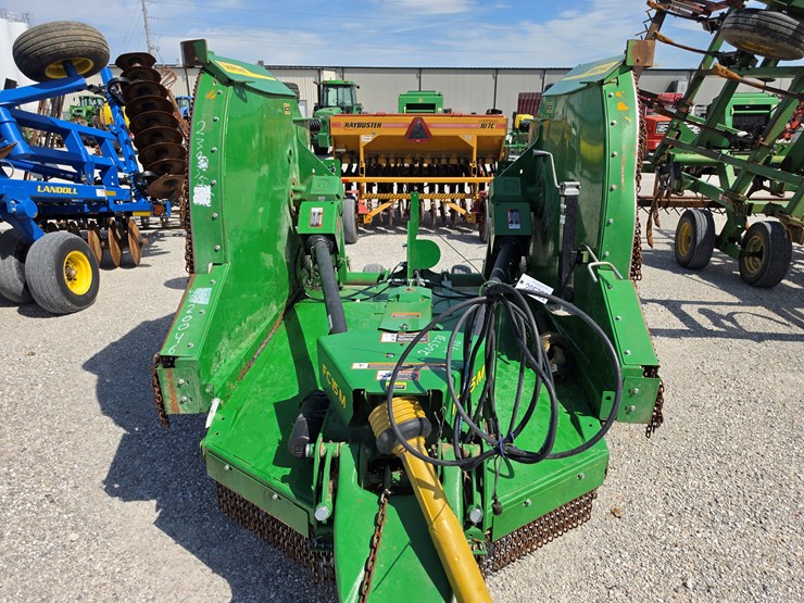 2022-john-deere-fc15m-image-3