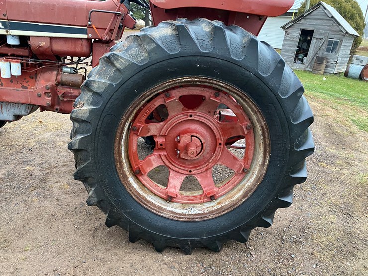 1976-international-686-image-19