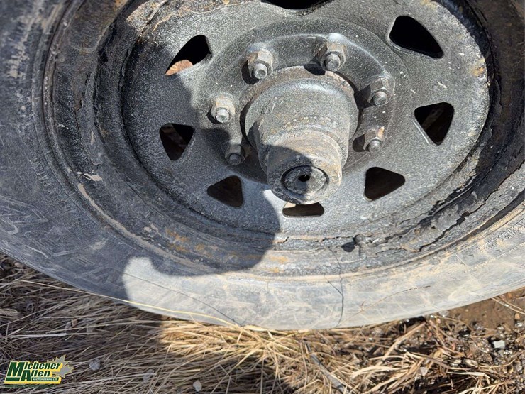 load-trail-car-trailer-image-8