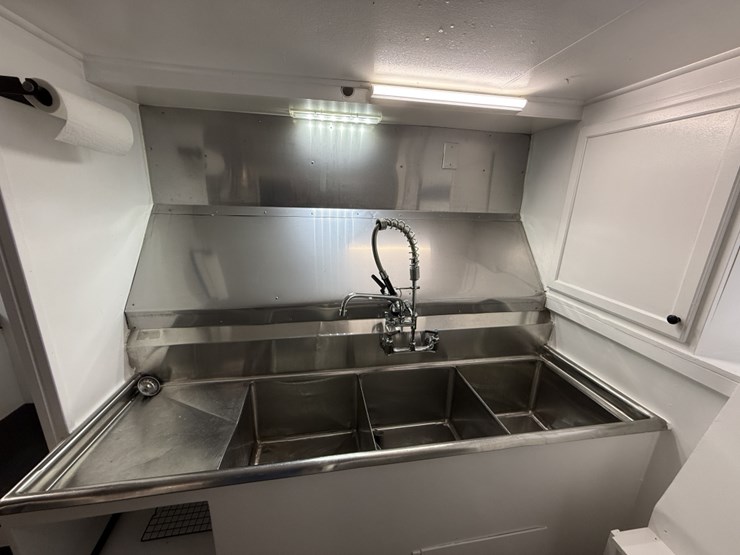 #3004-•-2003-40'-gooseneck-concession-trailer-image-20