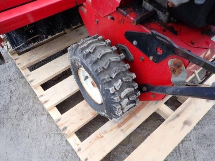 toro-power-broom-36-in.-walk-behind-rotary-broom-image-11