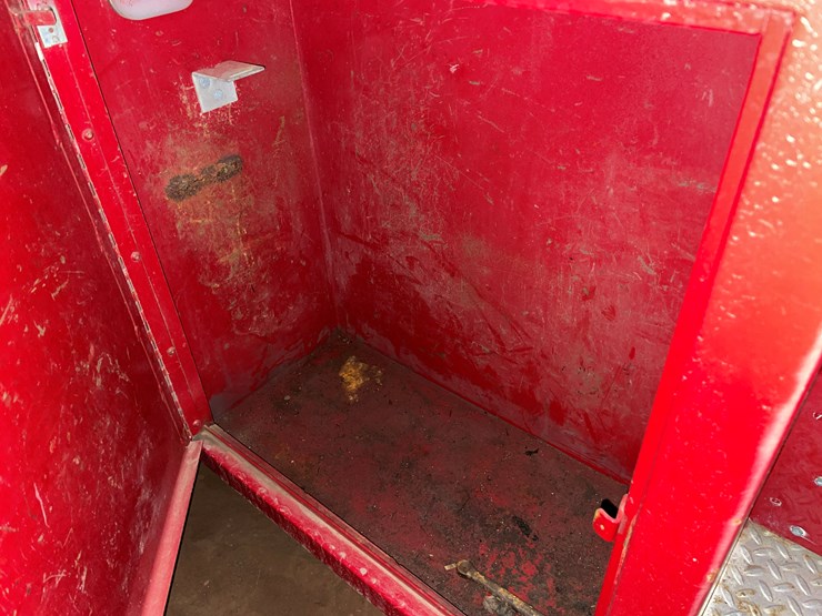 #210-•-1964-chevy-80-(howe)-fire-truck-(no-brakes)-(no-title)-(wakefield,-mi)-image-26