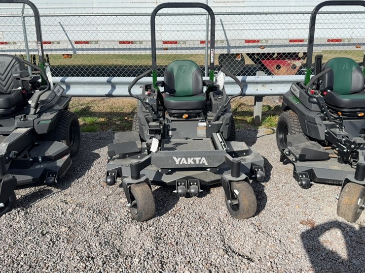#4073-•-yakta-yxr-320-zero-turn-mower-image-2