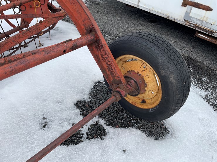 new-holland-55-image-10