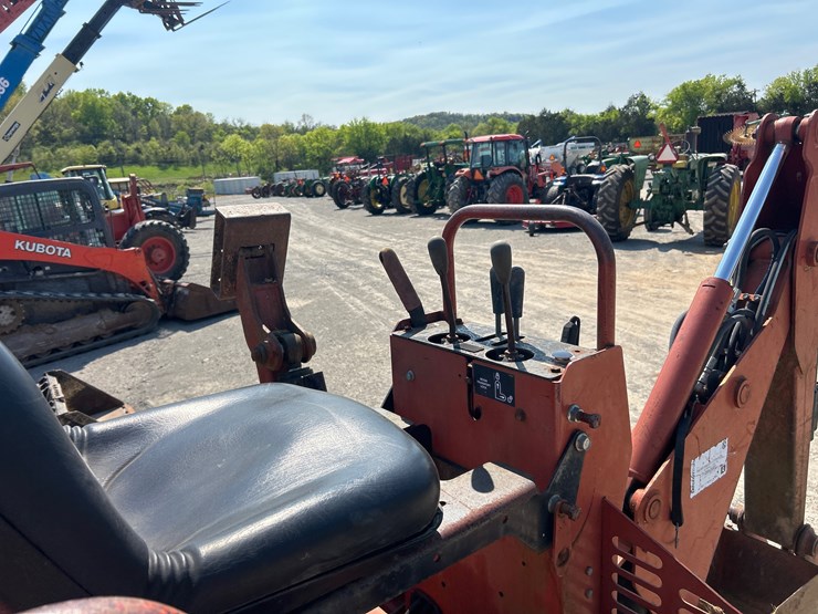 ditch-witch-3610-image-10