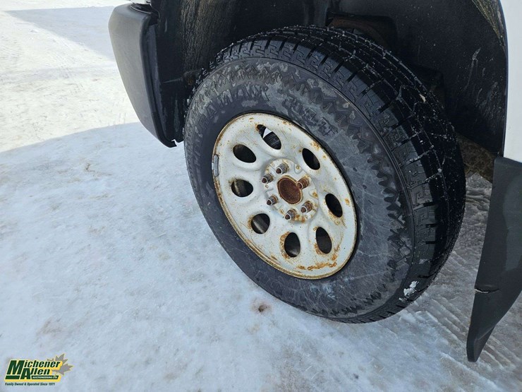 2010-chevrolet-silverado-1500-image-10