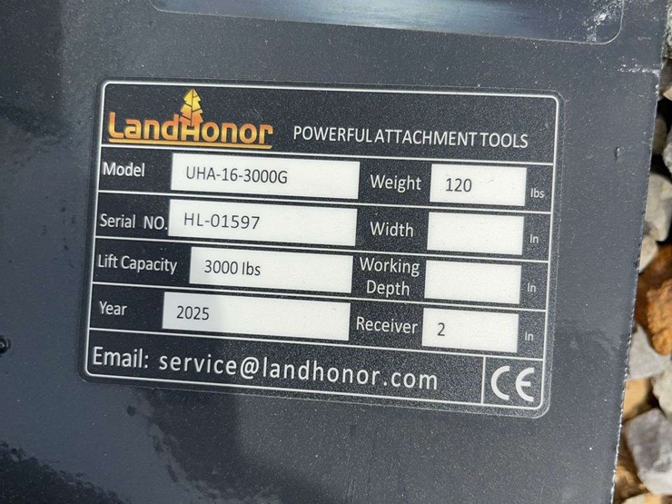 land-honor-skid-steer-utility-hitch-adapter-2"-receiver-image-4