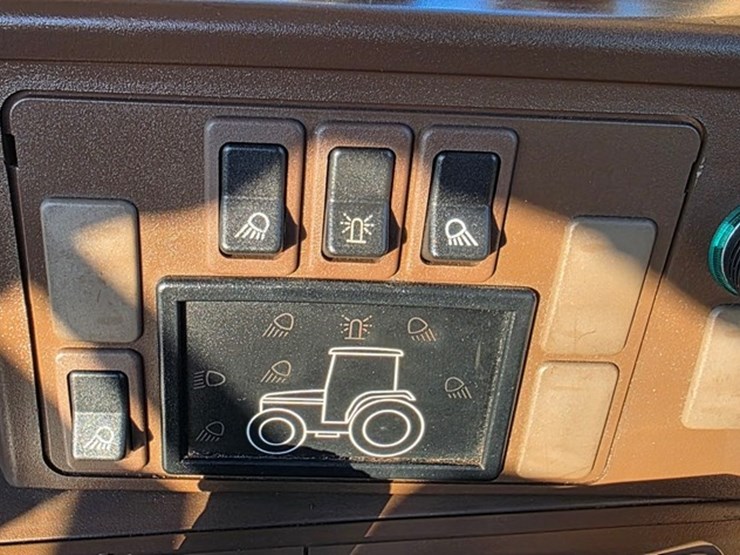 2002-john-deere-6410-image-74