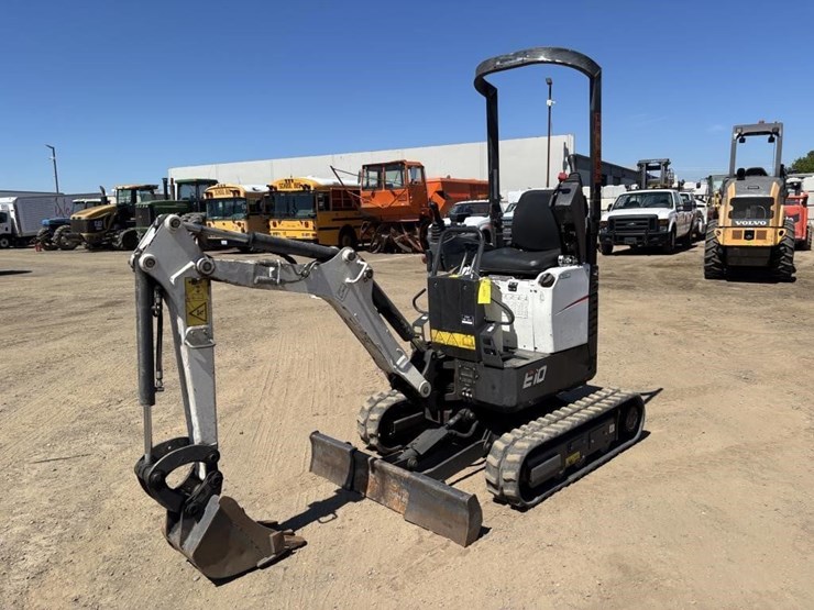 2020-bobcat-e10-image-1