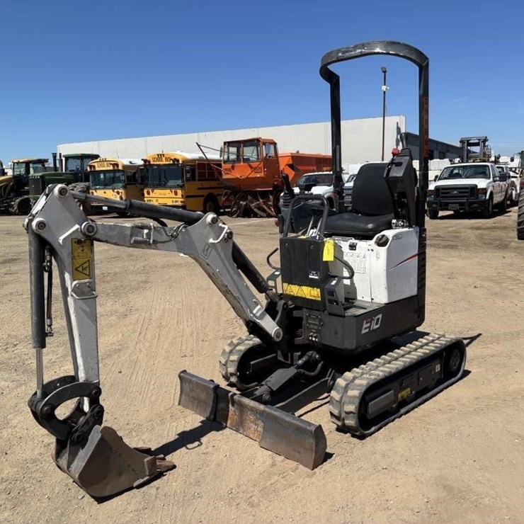 2020 BOBCAT E10