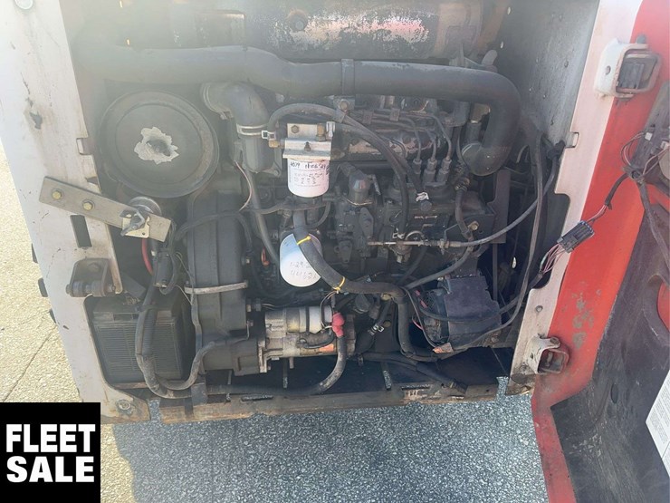 2012-bobcat-s250-image-15