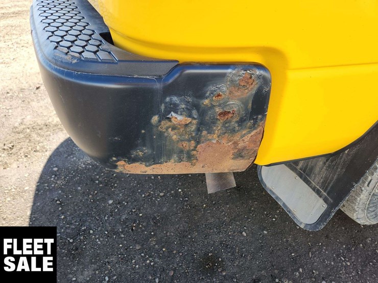 2019-ram-1500-classic-image-44