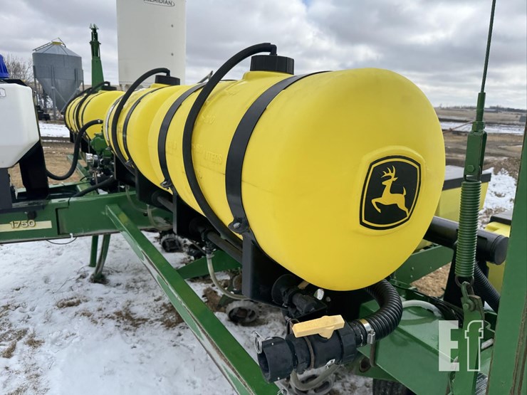 john-deere-1750-image-12