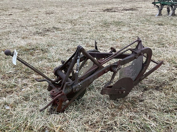 two-bottom-fordson-plow-image-6