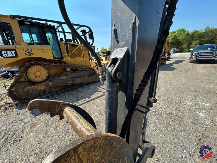 2021-deere-60g-image-38