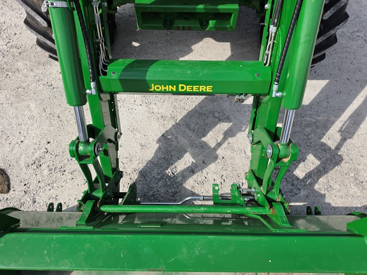 2023-john-deere-6130m-image-5