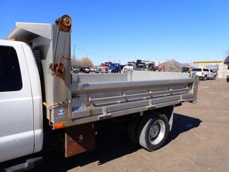 2016-ford-f550-xlt-image-31