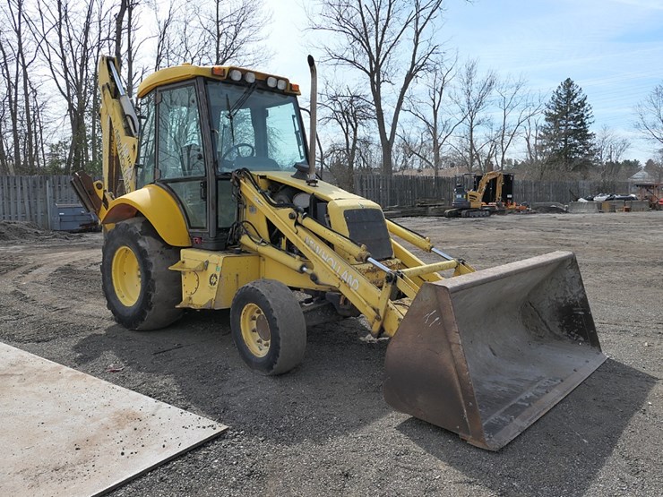 2002-new-holland-lb110-image-3