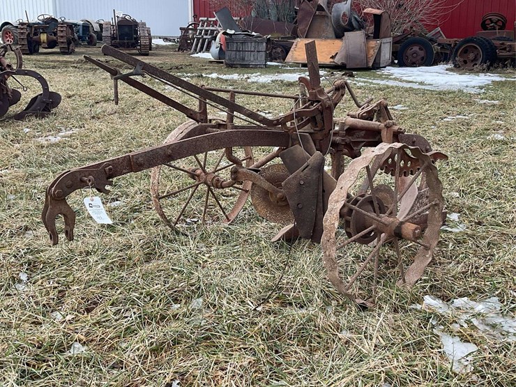 two-bottom-oliver-plow-image-7