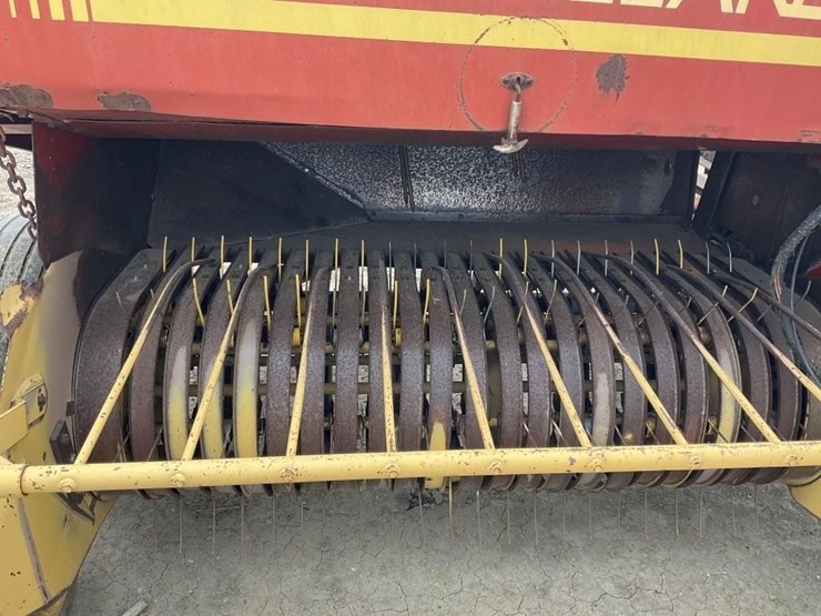 new-holland-515-image-8