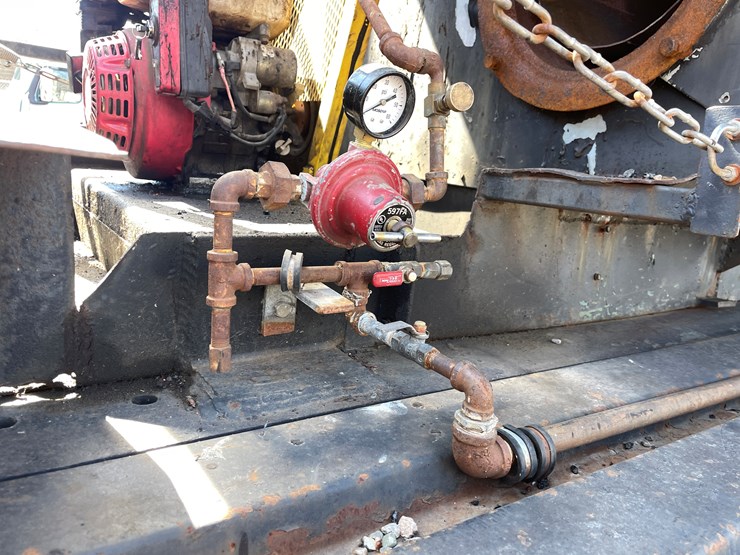 #2504-•-1970-fontaine-hot-asphalt-tanker-trailer-(has-mn-trailer)-(ham-lake,-mn)-image-14