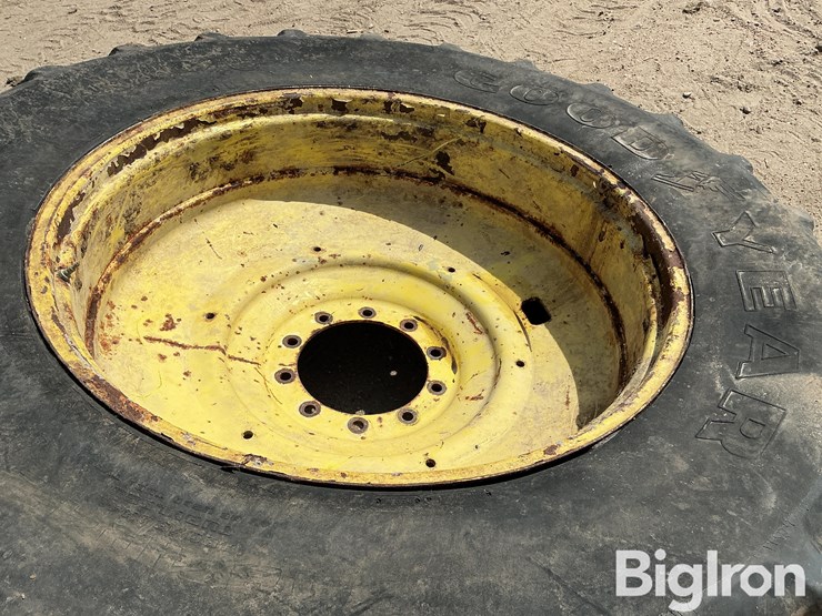 john-deere-18-image-15