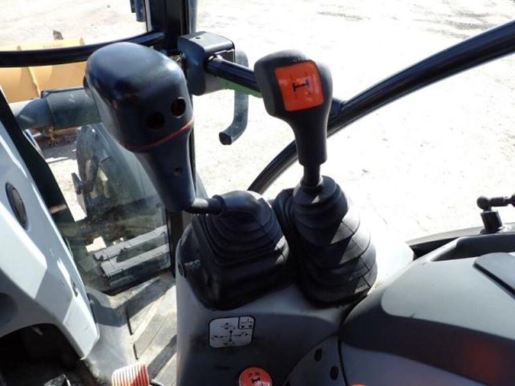 2014-new-holland-t4.75-image-15