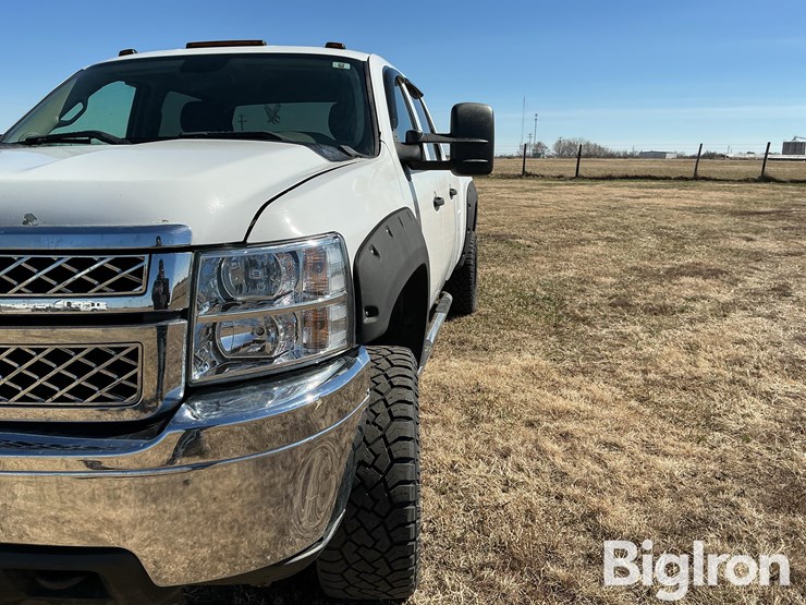 2012-chevrolet-3500-image-9
