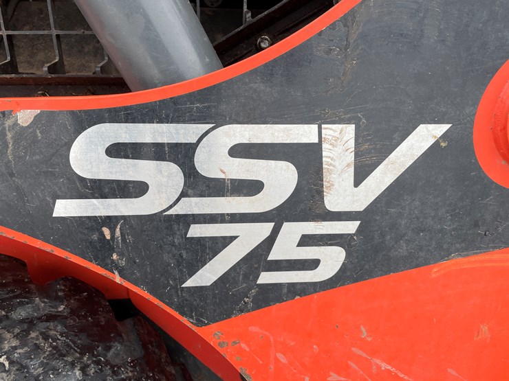 2022-kubota-ssv75-image-19
