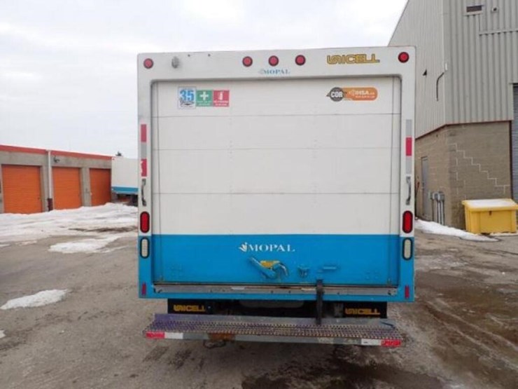 2009-ford-e450-image-7