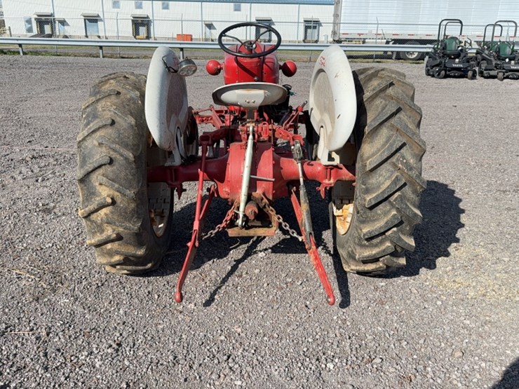 ford-tractor-image-10
