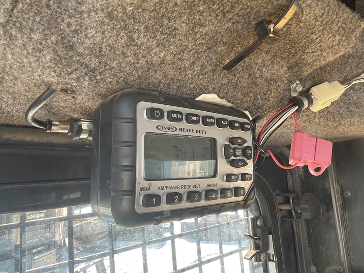 2008-caterpillar-553-image-42