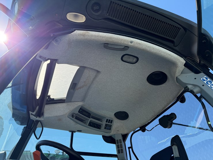 2018-new-holland-t6.155-image-14