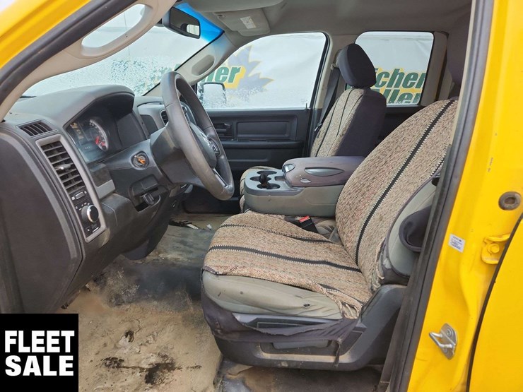 2019-ram-1500-classic-image-14