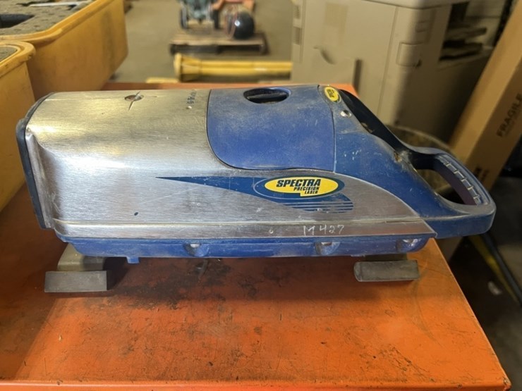 spectra-precision-dg711-laser-image-8