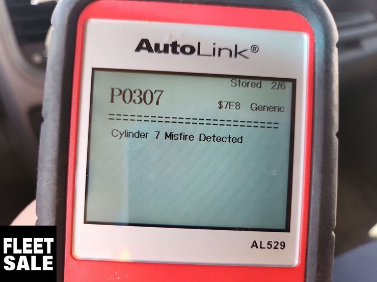 2019-ram-1500-classic-image-28