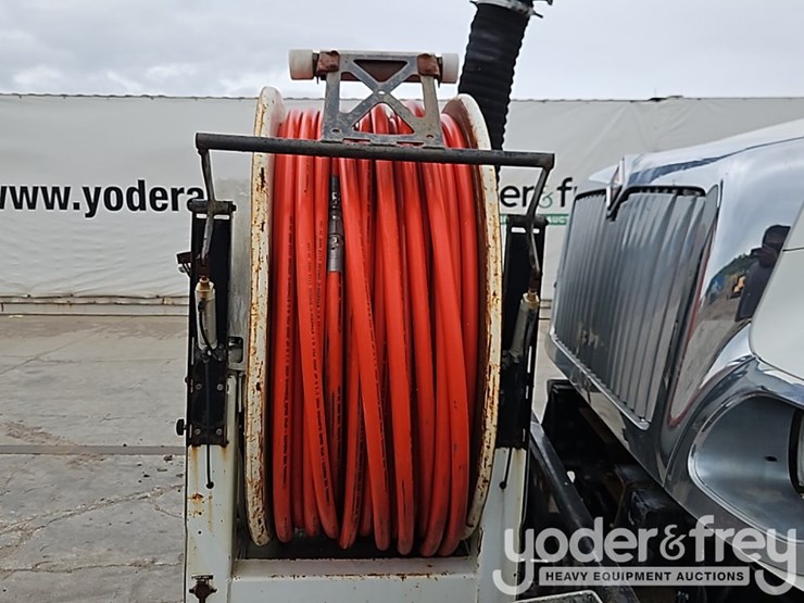 2004-international-7400-image-24