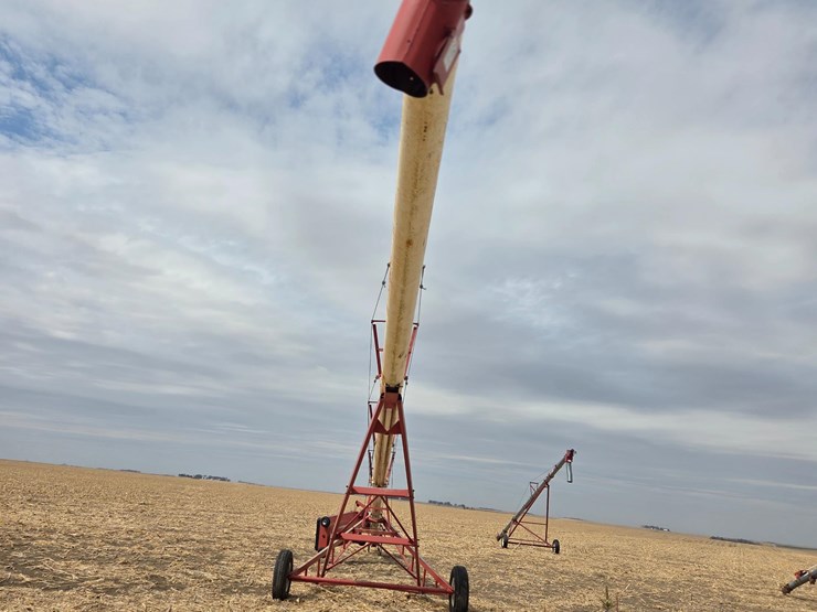 feterl-auger-image-8