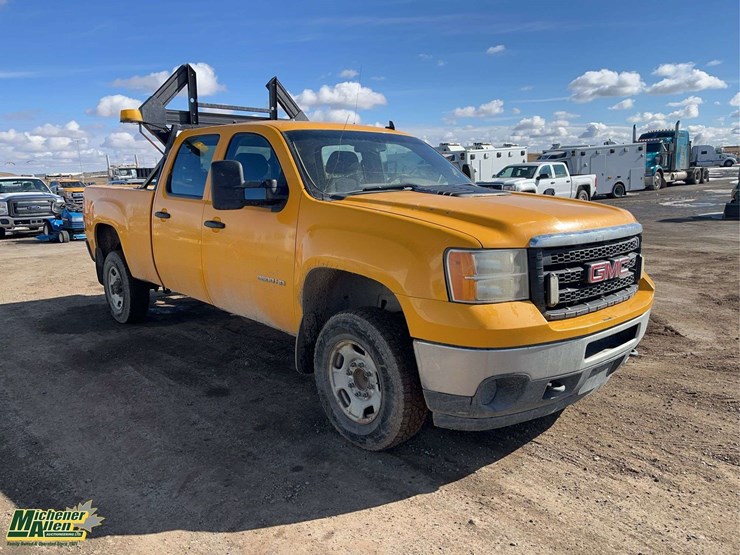 2011-gmc-sierra-2500hd-image-8