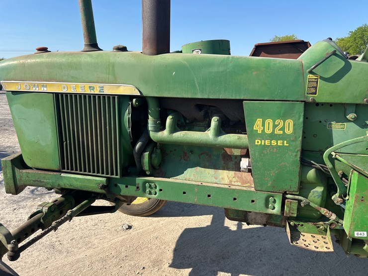 john-deere-4020-image-11