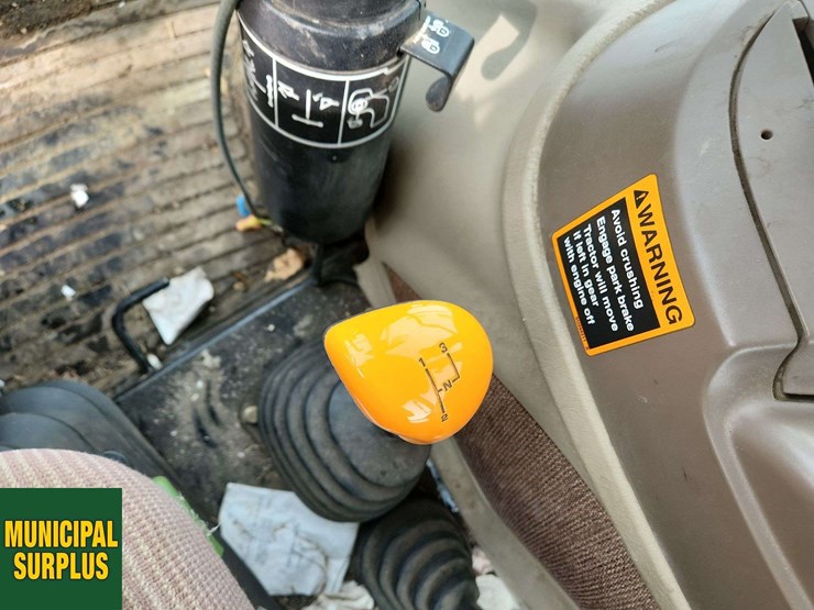 2014-john-deere-6115d-image-13