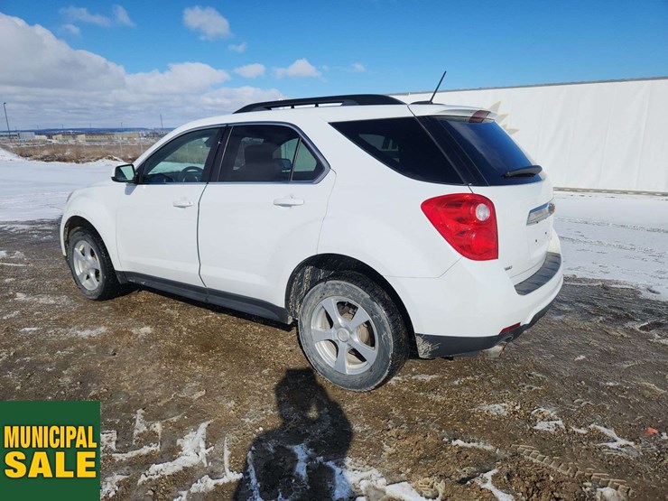 2015-chevrolet-equinox-lt-image-3